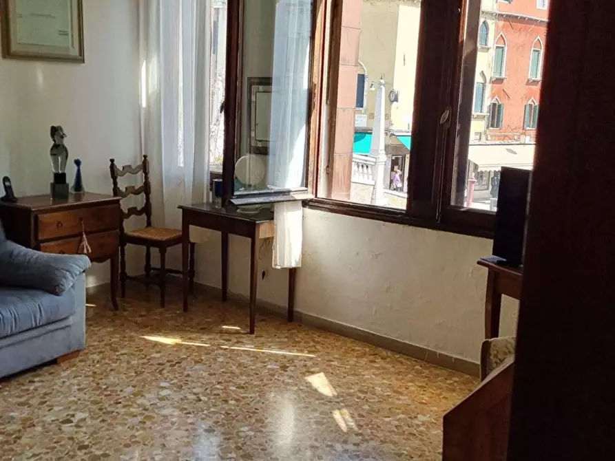 Immagine 3 di Appartamento in vendita  in Salizada S. Geremia a Venezia
