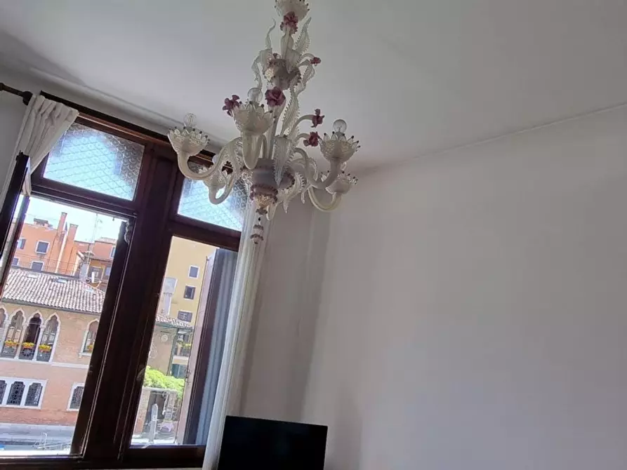 Immagine 6 di Appartamento in vendita  in Salizada S. Geremia a Venezia