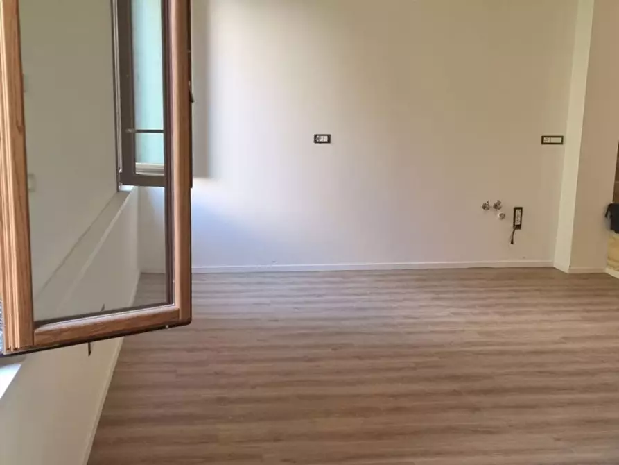 Immagine 4 di Appartamento in vendita  in Venezia de la Testa a Venezia