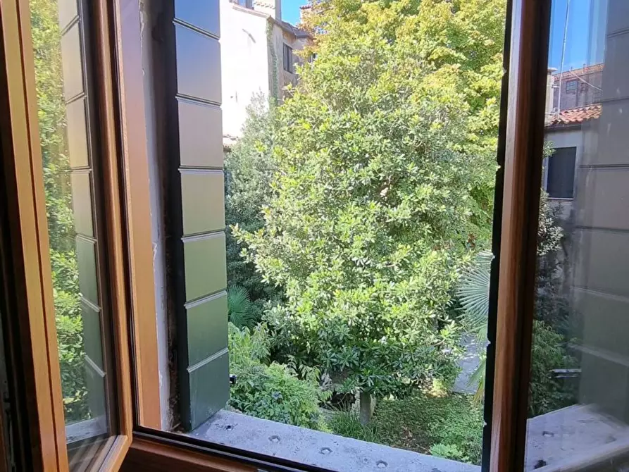 Immagine 5 di Appartamento in vendita  in Venezia de la Testa a Venezia