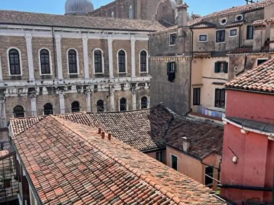 Immagine 1 di Appartamento in vendita  in calle della testa a Venezia