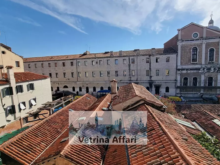 Immagine 7 di Appartamento in vendita  in Venezia de la Testa a Venezia