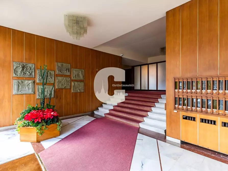 Immagine 2 di Appartamento in vendita  in Pietrino Belli a Torino