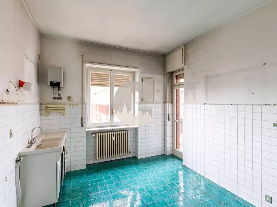 Immagine 14 di Appartamento in vendita  in Pietrino Belli a Torino