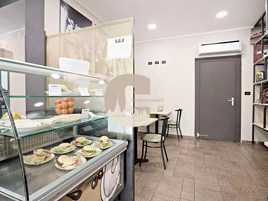 Immagine 6 di Locale commerciale in vendita  in chieti a Torino