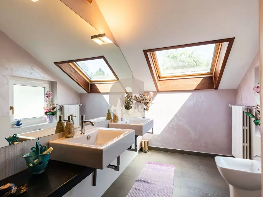 Immagine 24 di Appartamento in vendita  in Strada Val Salice a Torino