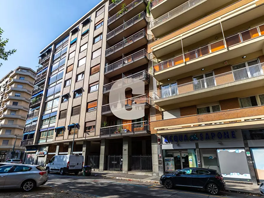 Immagine 3 di Appartamento in vendita  in cors vittorio emanuele ii a Torino