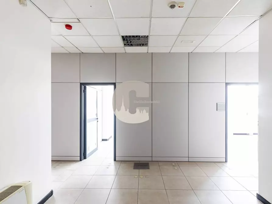 Immagine 2 di Ufficio in vendita  in del Drosso a Torino