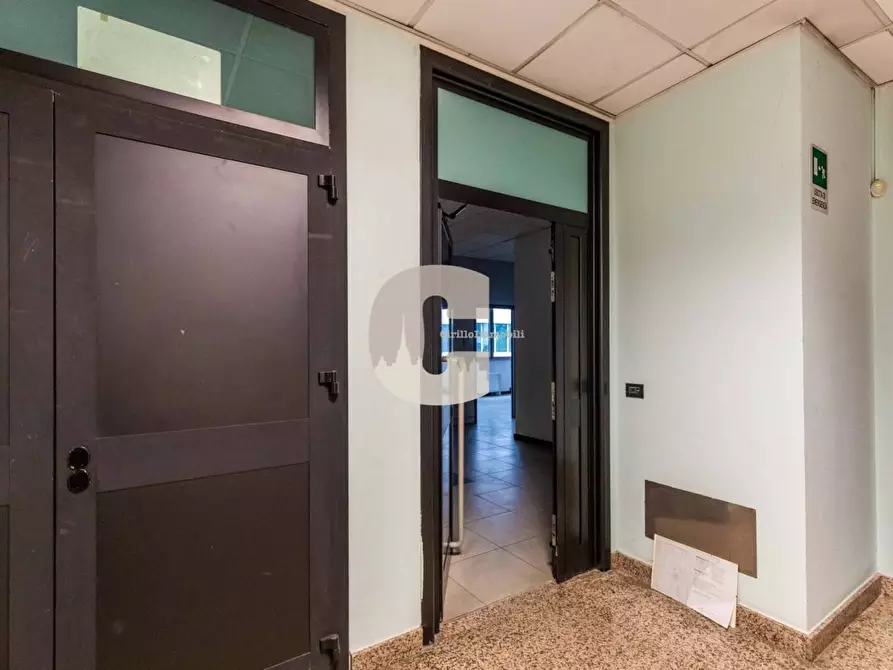 Immagine 26 di Ufficio in vendita  in del Drosso a Torino