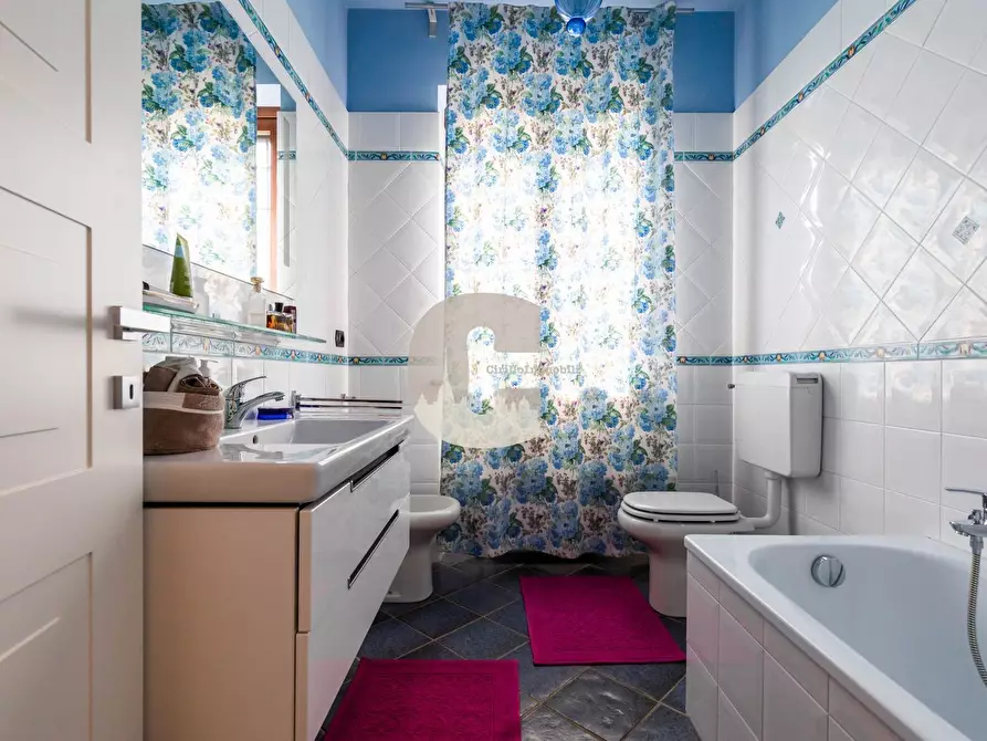 Immagine 14 di Villa in vendita  in Ugie a Rosta