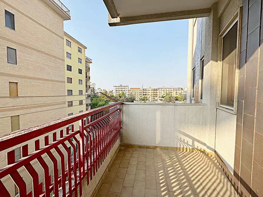 Immagine 9 di Appartamento in vendita  in alcide de gasperi a Foggia