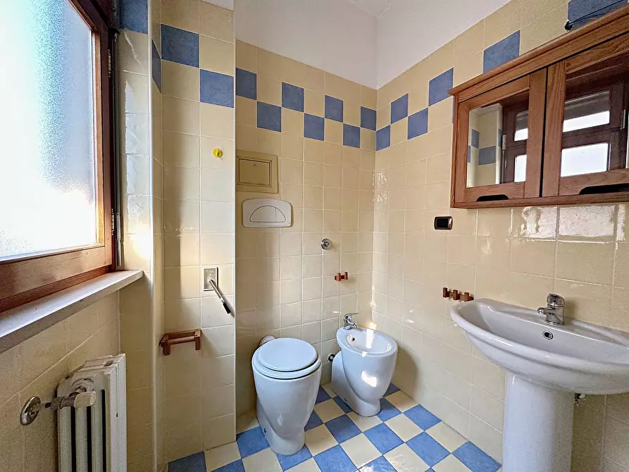 Immagine 18 di Appartamento in vendita  in alcide de gasperi a Foggia