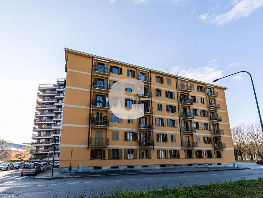 Immagine 2 di Appartamento in vendita  in lungo po alessandro antonelli a Torino