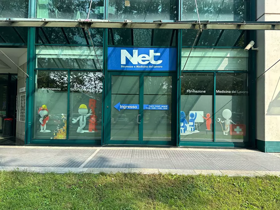 Immagine 2 di Ufficio in affitto  in ippolito nievo a Torino