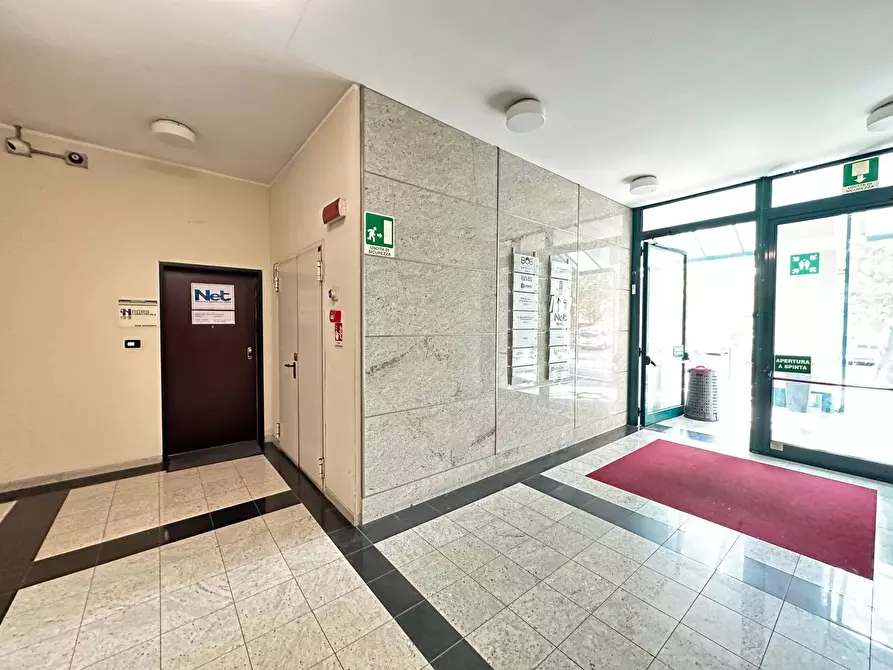 Immagine 4 di Ufficio in affitto  in ippolito nievo a Torino
