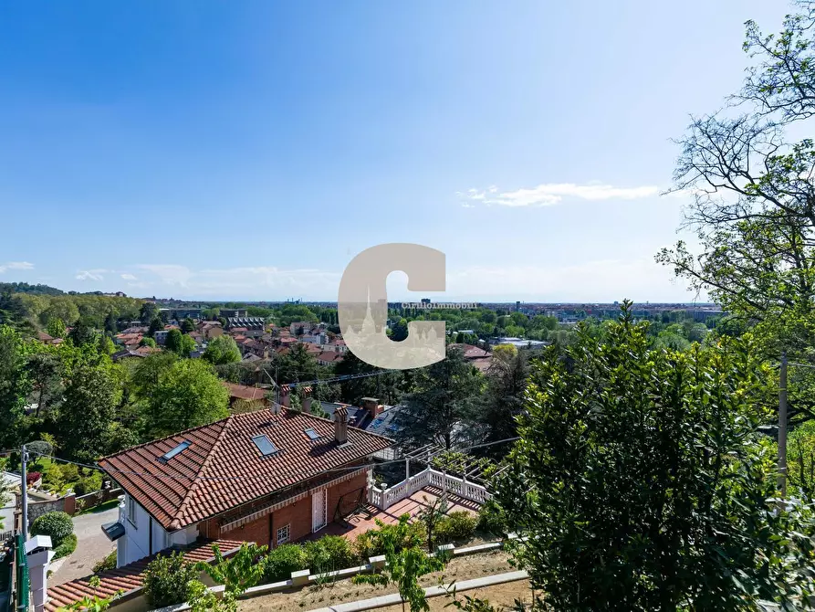 Immagine 4 di Villa in vendita  in Moncalieri a Torino
