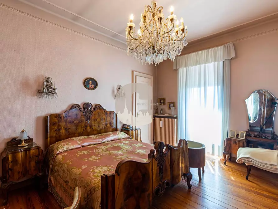 Immagine 27 di Villa in vendita  in Moncalieri a Torino