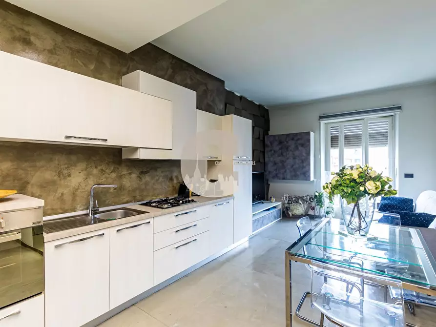 Immagine 25 di Appartamento in vendita  in lorenzini a Torino