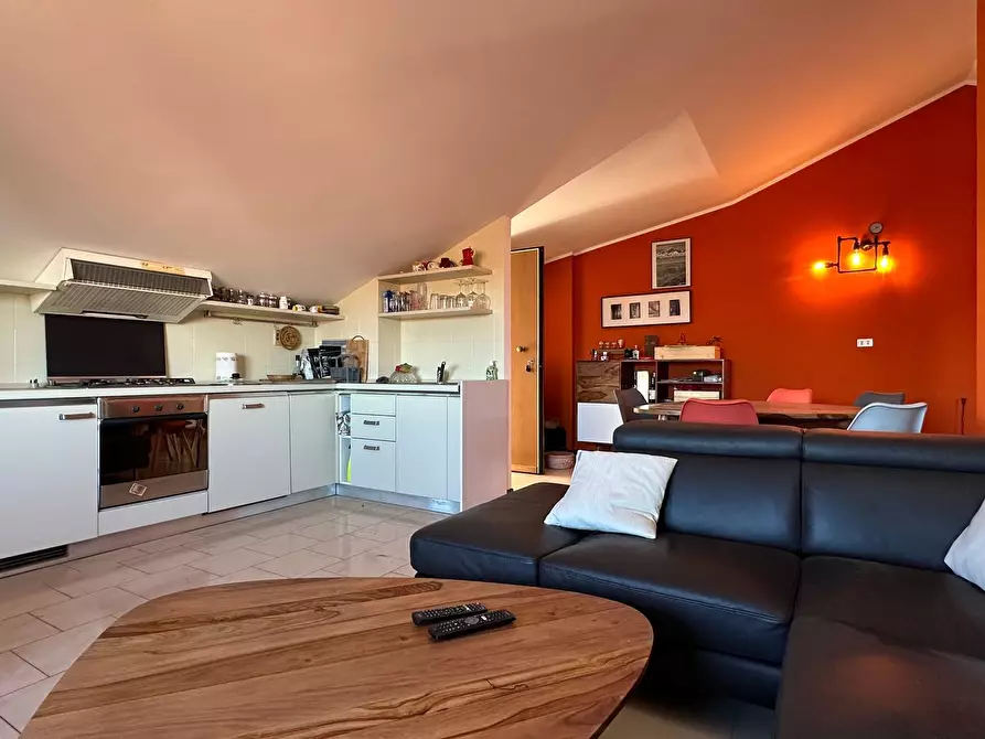 Immagine 8 di Appartamento in vendita  in maina a La Loggia