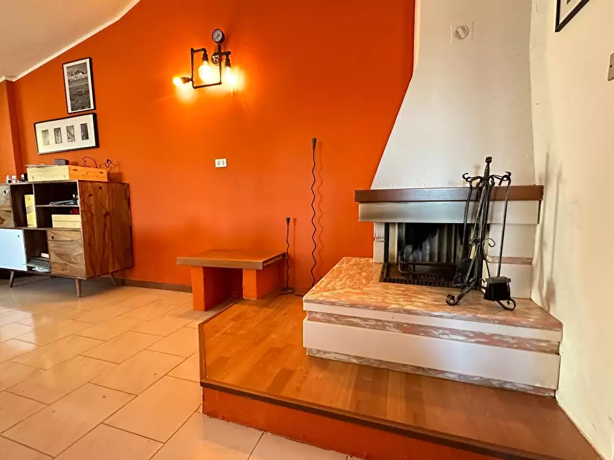 Immagine 10 di Appartamento in vendita  in maina a La Loggia