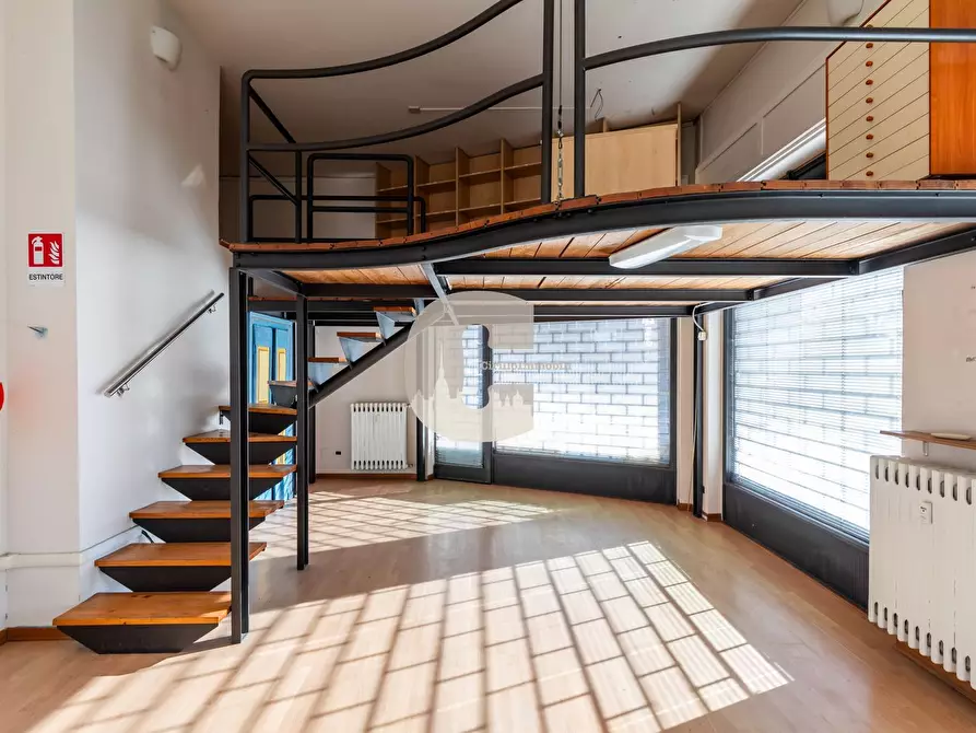 Immagine 8 di Locale commerciale in vendita  in vittorio veneto a Nichelino