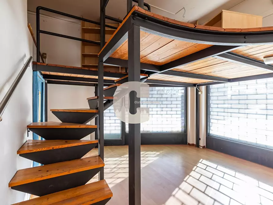 Immagine 12 di Locale commerciale in vendita  in vittorio veneto a Nichelino