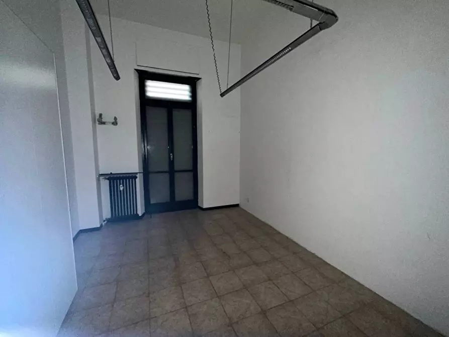 Immagine 9 di Locale commerciale in affitto  in Oslavia a Torino