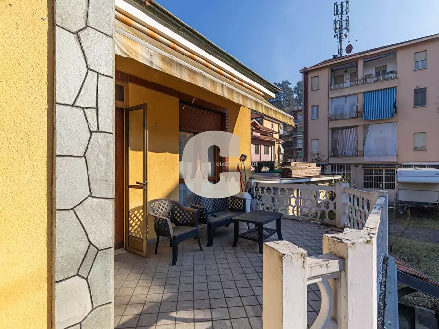 Immagine 6 di Villa in vendita  in Sesia a San Mauro Torinese