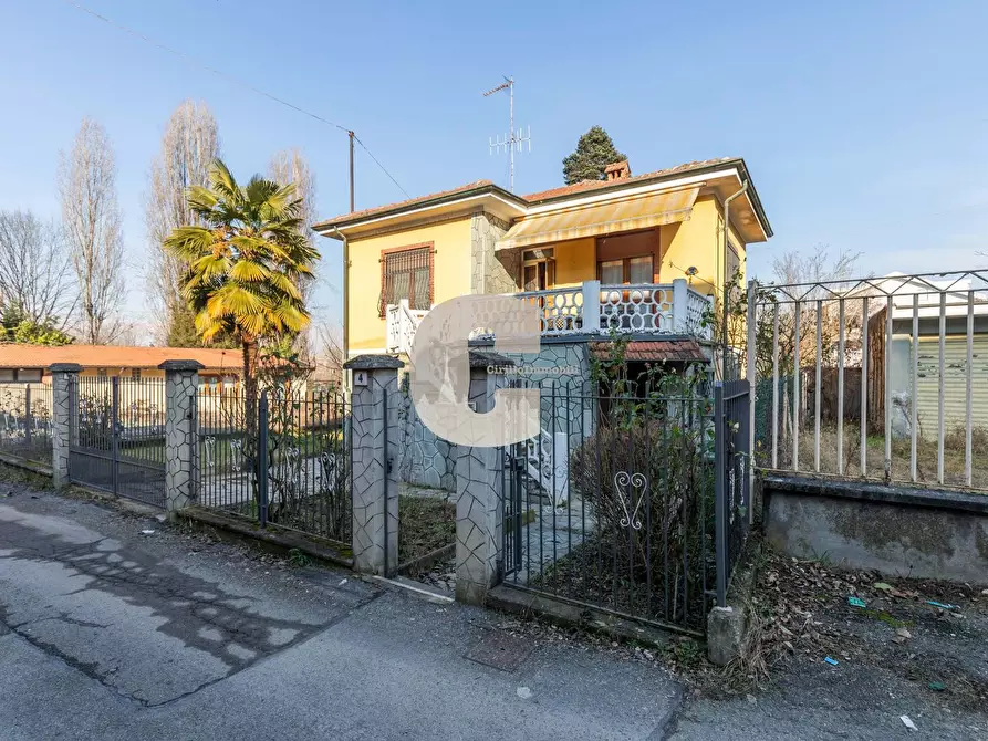 Immagine 9 di Villa in vendita  in Sesia a San Mauro Torinese
