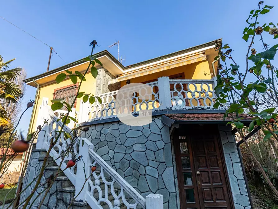 Immagine 17 di Villa in vendita  in Sesia a San Mauro Torinese