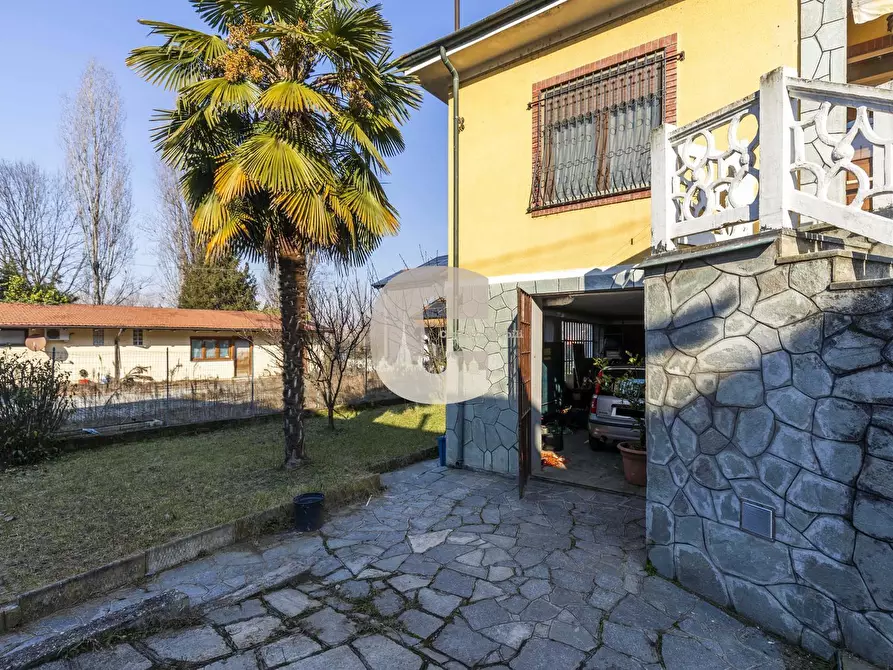 Immagine 18 di Villa in vendita  in Sesia a San Mauro Torinese