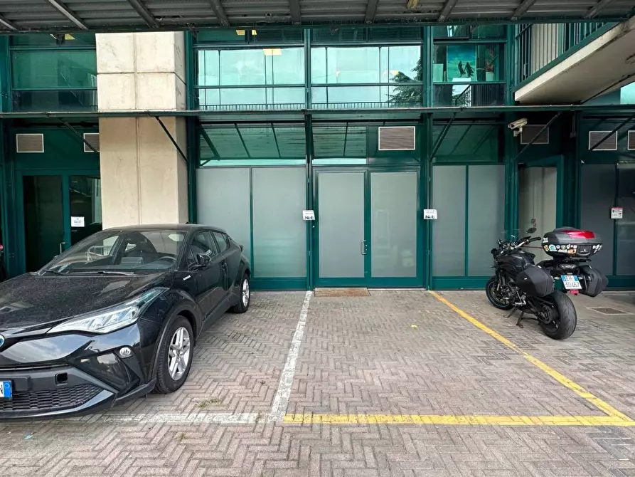 Immagine 4 di Ufficio in vendita  in Ippolito Nievo a Torino