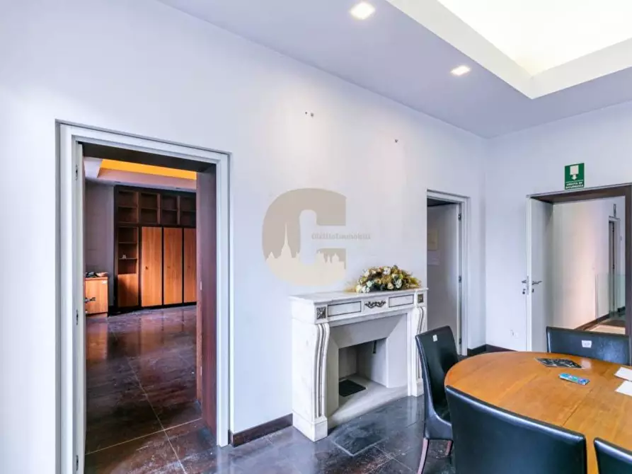 Immagine 14 di Palazzo in affitto  in Giulio Cesare a Torino