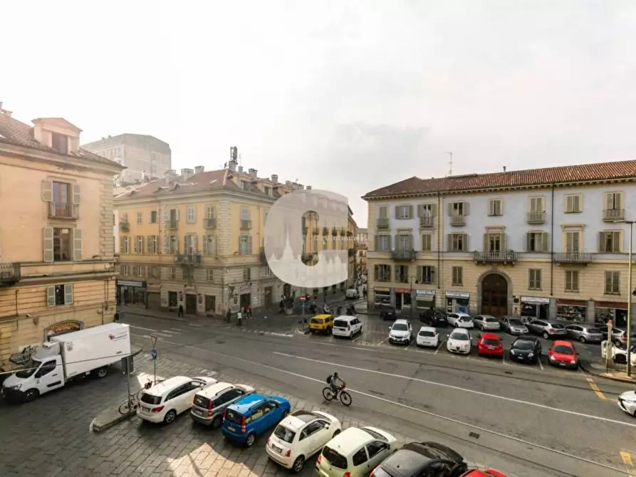 Immagine 30 di Palazzo in affitto  in Giulio Cesare a Torino