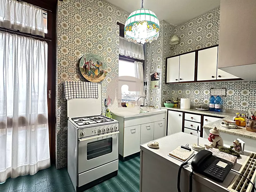 Immagine 7 di Appartamento in vendita  in re umberto a Torino