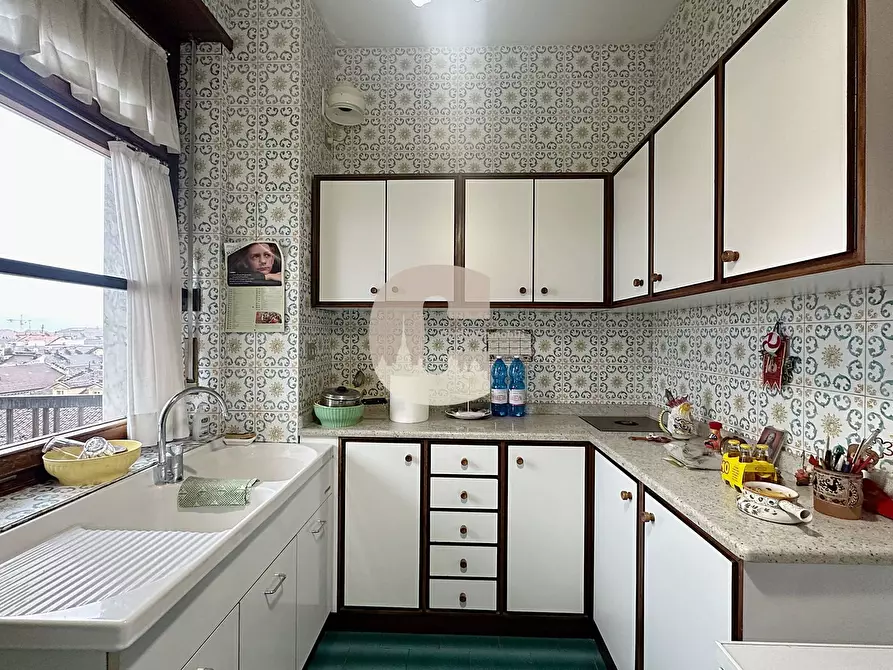 Immagine 8 di Appartamento in vendita  in re umberto a Torino