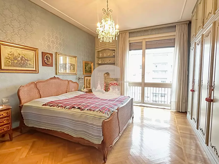 Immagine 23 di Appartamento in vendita  in re umberto a Torino