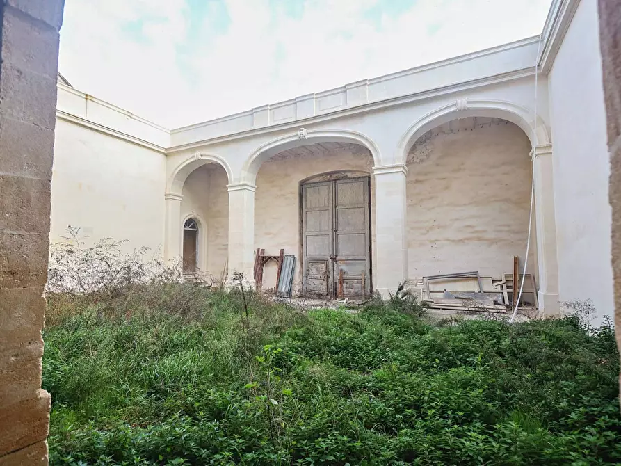 Immagine 4 di Villa in vendita  in F. Ferruccio a Squinzano