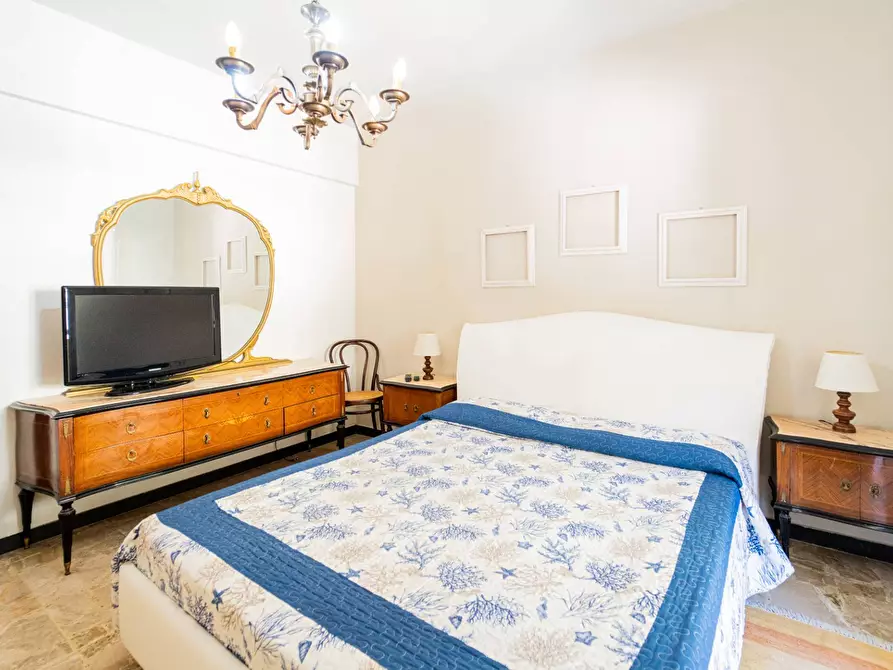 Immagine 21 di Appartamento in vendita  in Via Caboto a Sestri Levante