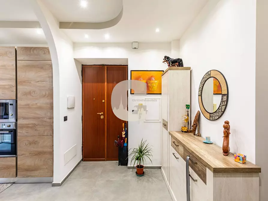 Immagine 13 di Appartamento in vendita  in corso Belgio a Torino