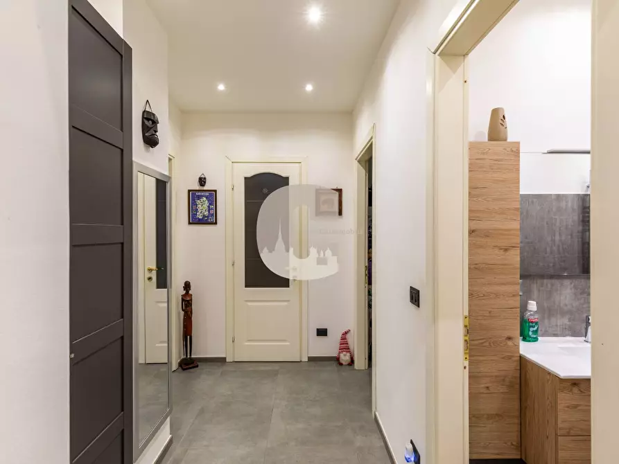 Immagine 18 di Appartamento in vendita  in corso Belgio a Torino