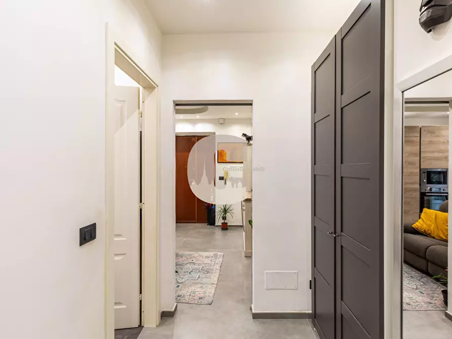 Immagine 19 di Appartamento in vendita  in corso Belgio a Torino