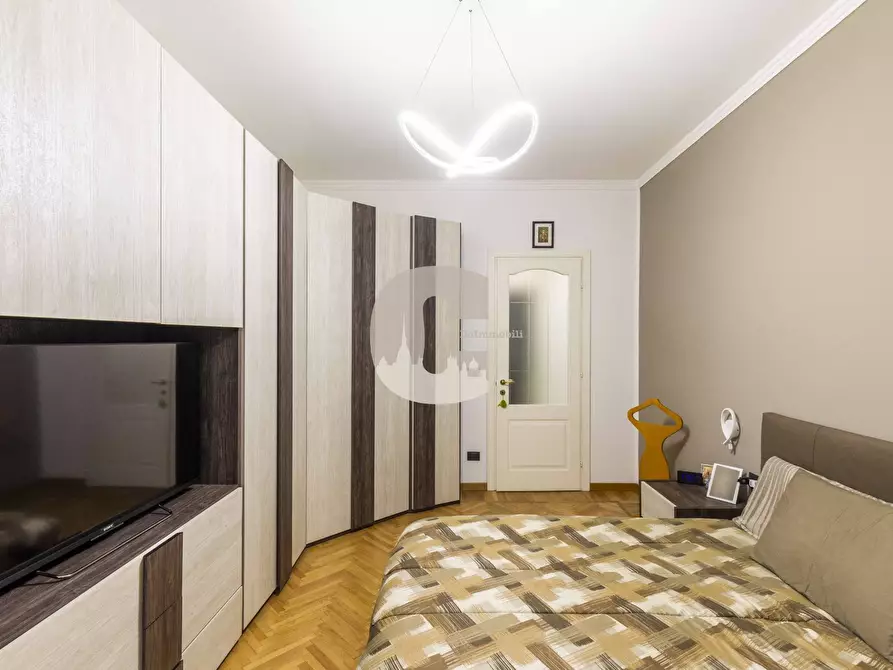 Immagine 24 di Appartamento in vendita  in corso Belgio a Torino