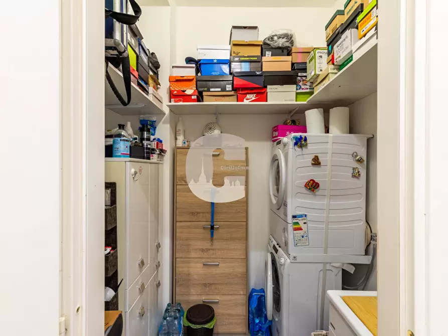 Immagine 25 di Appartamento in vendita  in corso Belgio a Torino