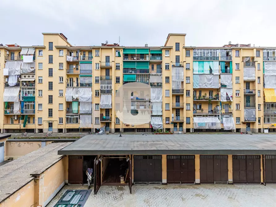 Immagine 26 di Appartamento in vendita  in corso Belgio a Torino
