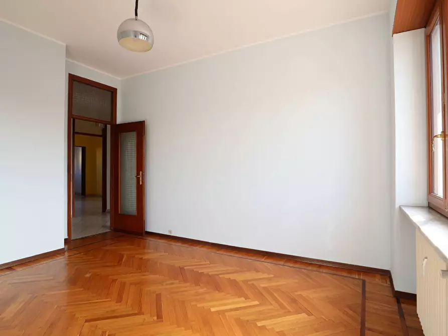 Immagine 9 di Appartamento in vendita  in Via Goito a Moncalieri