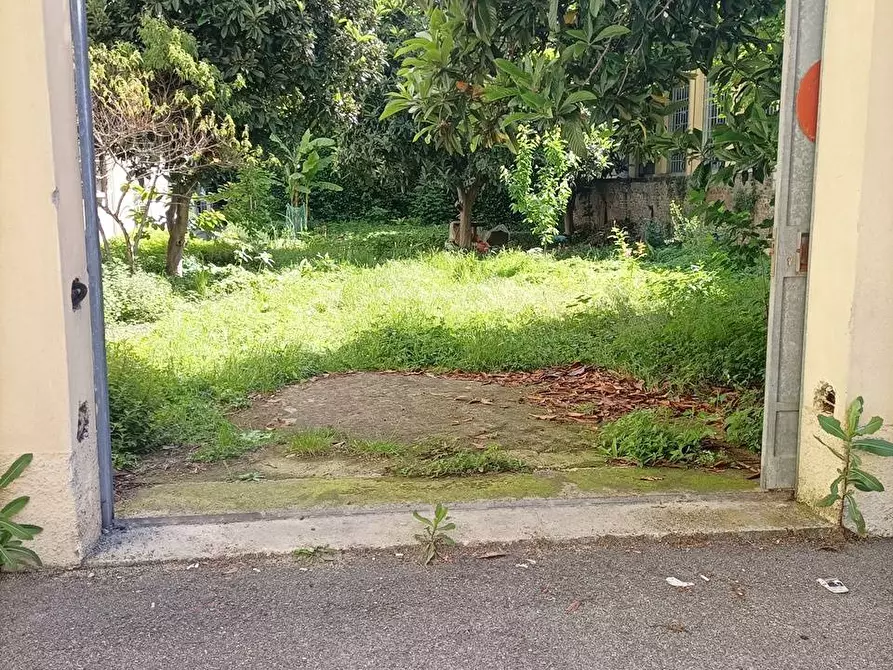 Immagine 24 di Negozio in vendita  in Via Elia Lombardini a Milano