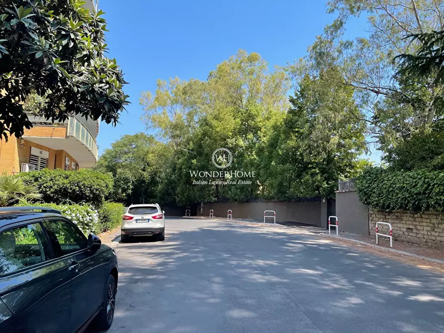 Immagine 24 di Appartamento in vendita  in dei Gandolfi a Roma