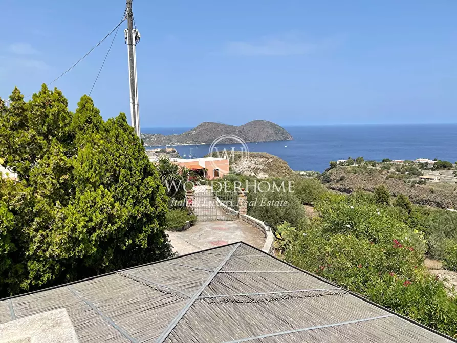 Immagine 1 di Villa in vendita  in san nicola san salvatore a Lipari