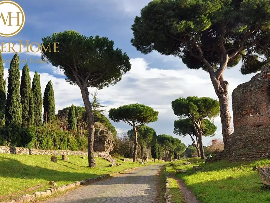 Immagine 1 di Villa in vendita  in Appia Pignatelli a Roma